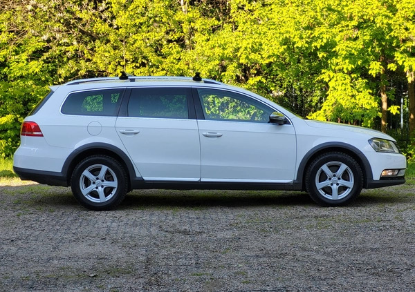 Volkswagen Passat cena 46900 przebieg: 245300, rok produkcji 2014 z Kleczew małe 781